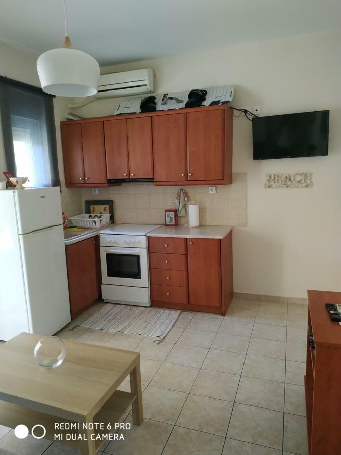 Ourania'S Apartments كامينا فورلا المظهر الخارجي الصورة