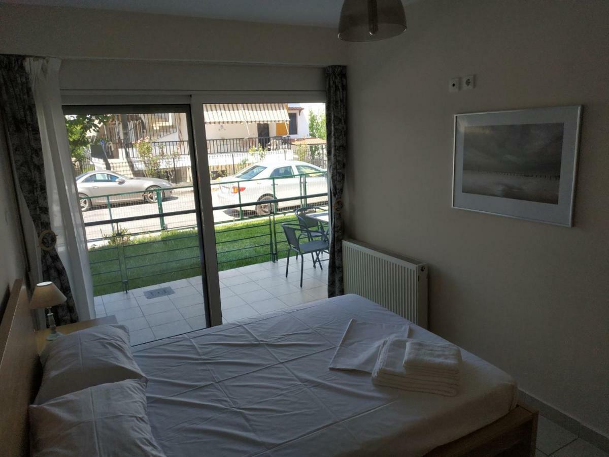 Ourania'S Apartments كامينا فورلا المظهر الخارجي الصورة